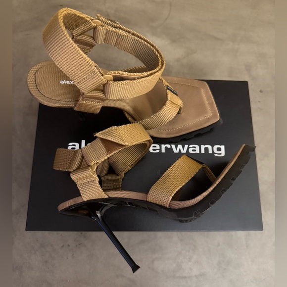Alexander Wang Julie Lug Sport Thong Sandal Webbing in Sand - Picture 13 of 13